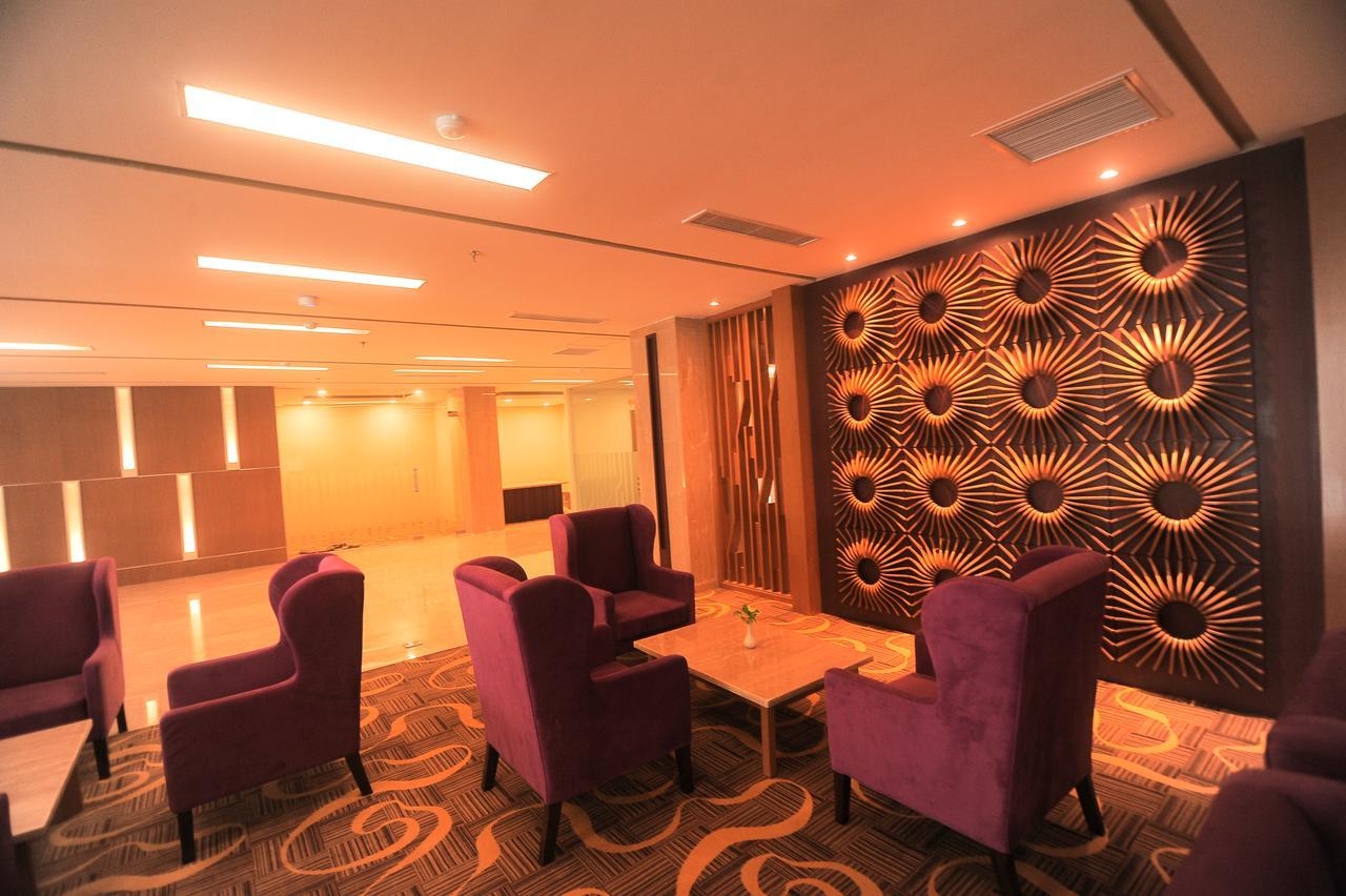 S-One Hotel Palembang Palimbão Exterior foto