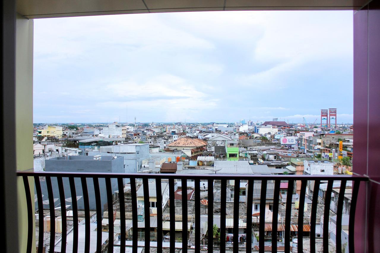 S-One Hotel Palembang Palimbão Exterior foto